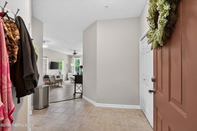 Building Photo - 7801 Point Meadows Dr