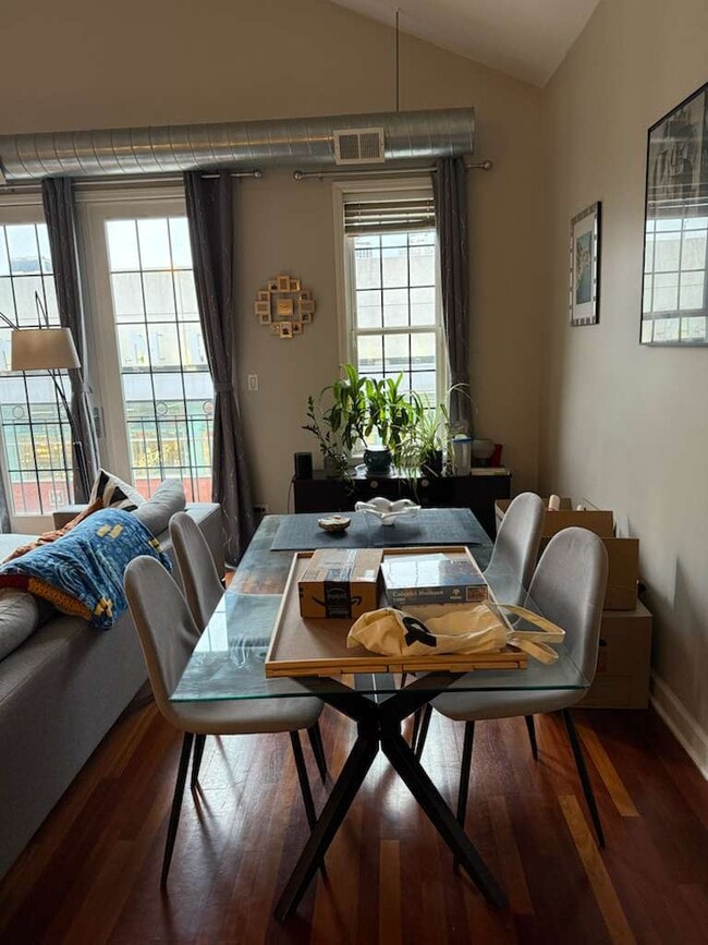 Building Photo - 2650 N Halsted St