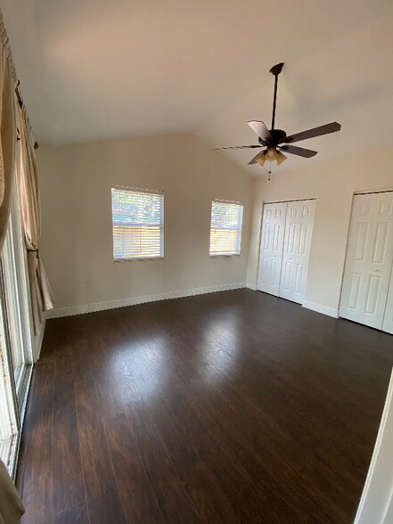 Building Photo - 3203 W Hartnett Ave