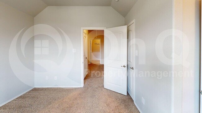 Building Photo - 9905 Prairie Dog Ln