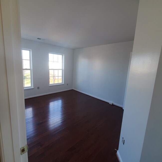 Building Photo - 22045 Chelsy Paige Sq