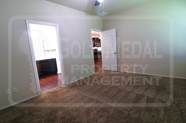 Building Photo - Don't Miss Out on This Beauty At 2521 Bargello! - Now Available For Rent!