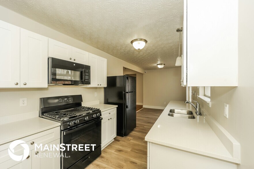 Building Photo - 135 Briarcliff Pl