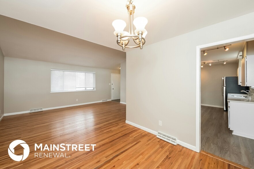 Building Photo - 6025 Parfet St