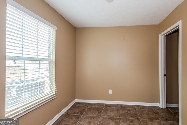 Building Photo - 115 Bramble Bush Trail