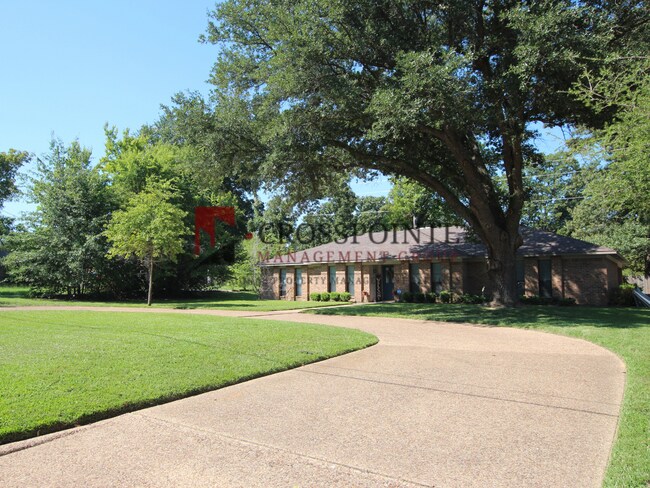 Building Photo - 2707 Patriot Dr