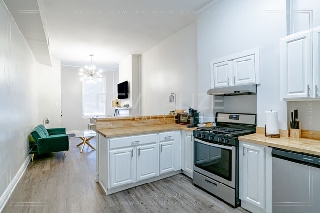 Building Photo - 163 State St