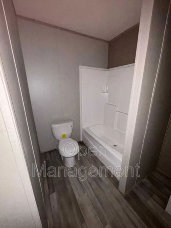 Building Photo - 356 Bayhead Dr