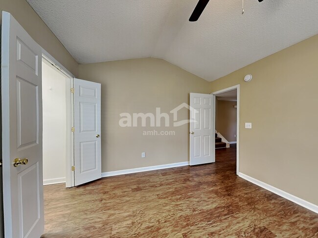 Building Photo - 315 Wild Wing Way
