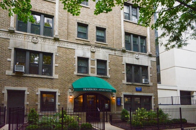 Building Photo - 1314 N Dearborn St