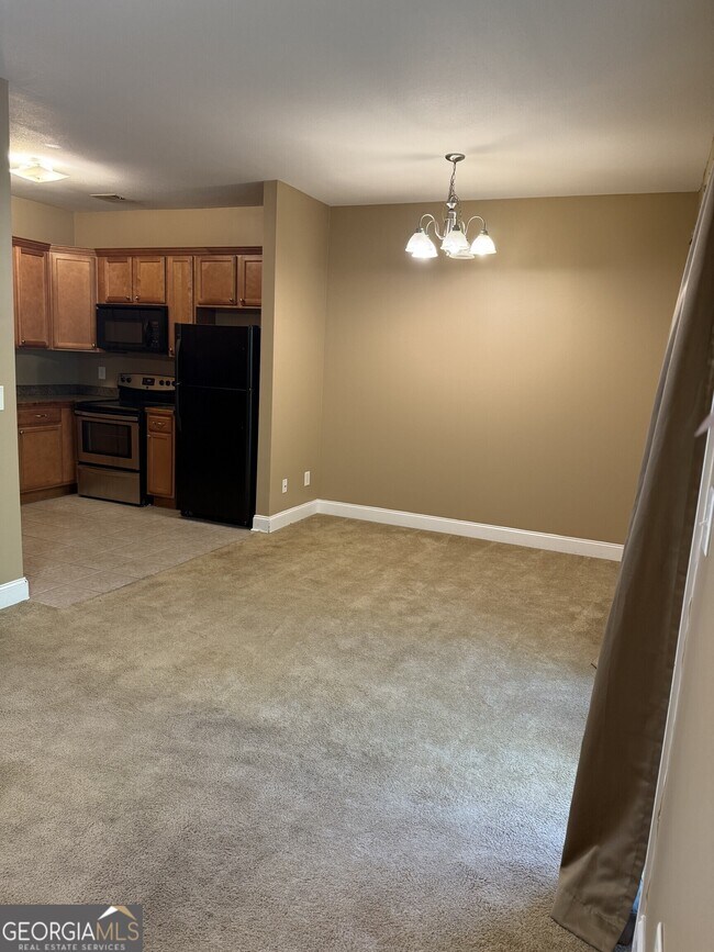 Building Photo - 235 Tower Commons Rd