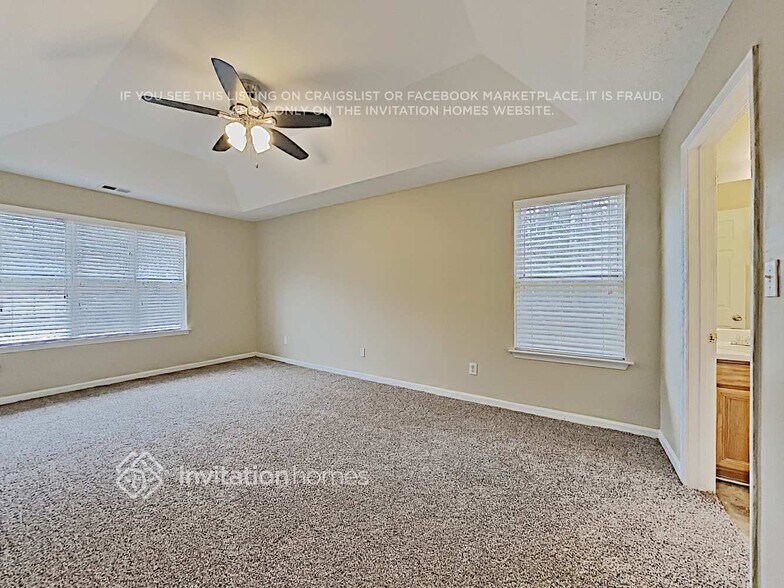 Building Photo - 3344 Vineland Dr SW