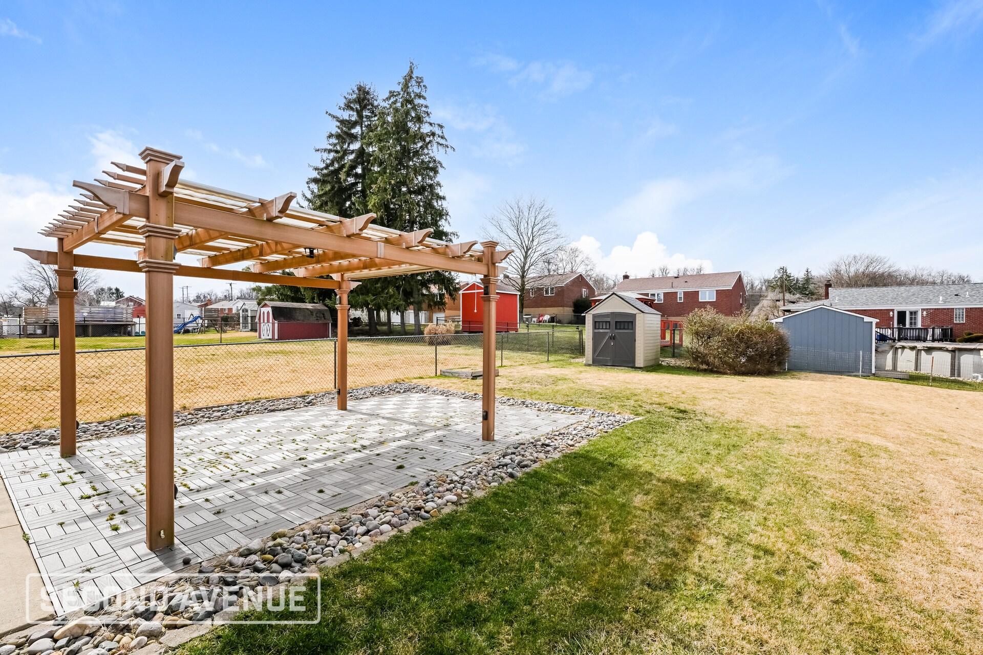 Building Photo - 1254 Edgewood Dr