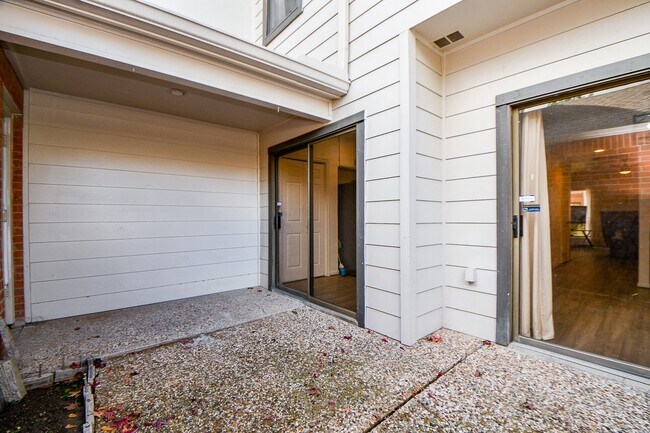 Building Photo - 2626 Bering Dr