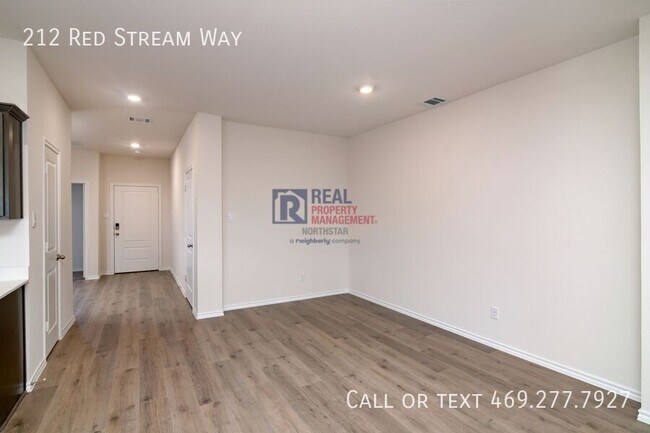 Building Photo - 212 Red Strm Wy