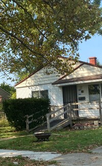 Building Photo - 1813 Polly St