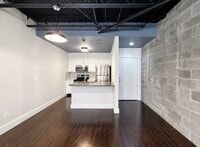 Building Photo - 915 NW 7th St