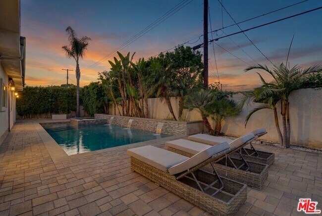 Building Photo - 6243 Berquist Ave