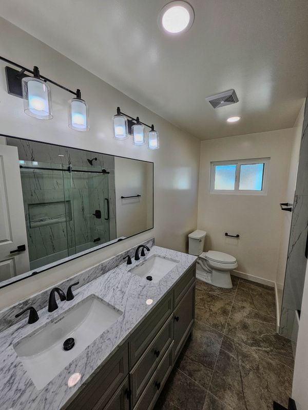 Building Photo - 12948 Lull St