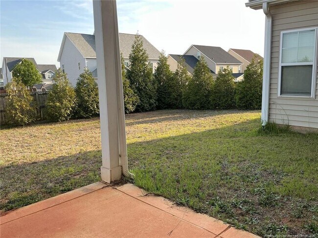 Building Photo - 825 Ronald Reagan Drive