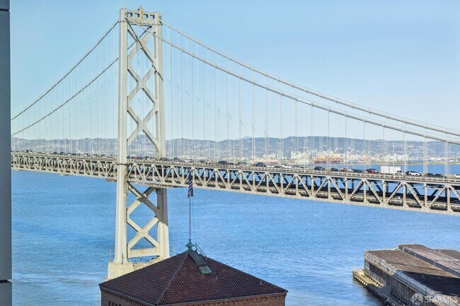 Building Photo - 338 Spear St