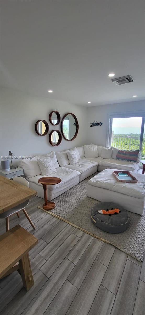 Building Photo - 1550 S Ocean Dr