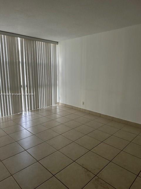 Building Photo - 16909 N Bay Rd