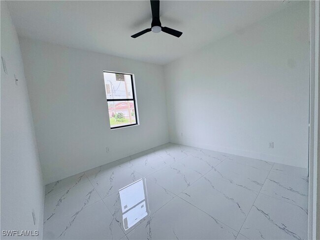 Building Photo - 3304 67th St W