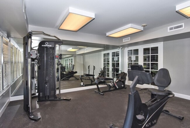 Interior Photo - Heatherstone Apartments