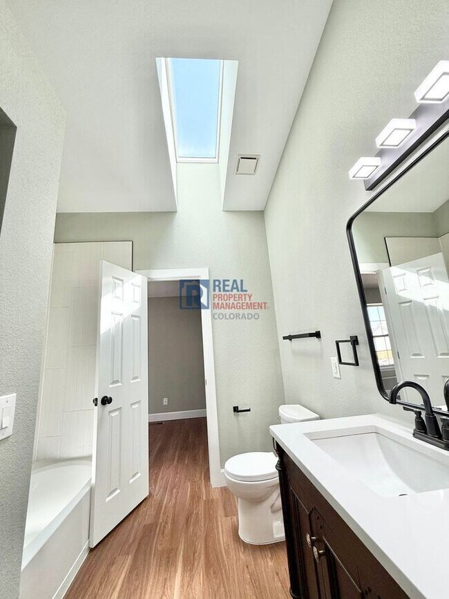 Building Photo - 3805 Smoke Tree Dr