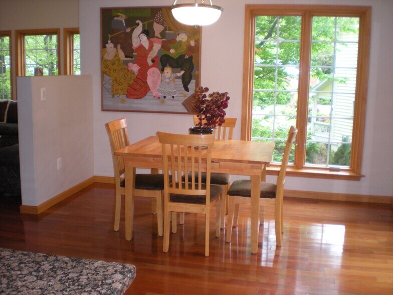 dining rm - 117 Ritchie Avenue