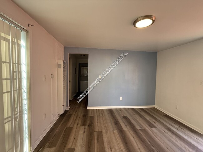 Building Photo - 943 53rd St