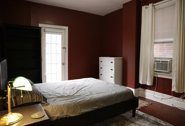 Building Photo - 405 West St