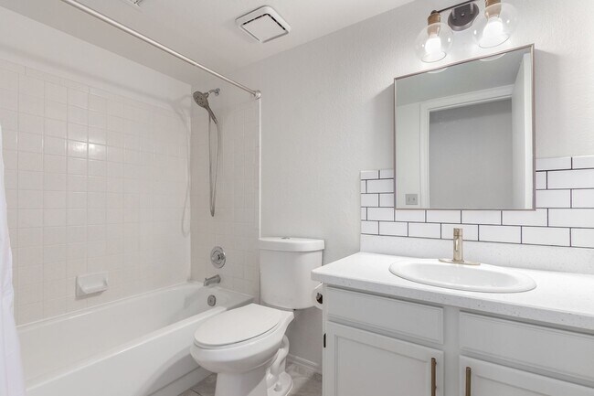 Building Photo - Light & Bright Retreat with Modern Touches!