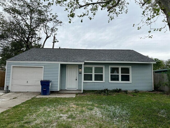 Primary Photo - 1418 2nd Ave N