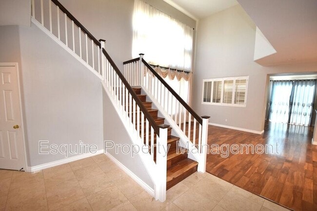 Building Photo - 2881 Silk Oak Ave