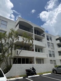 Building Photo - 2160 SW 16th St