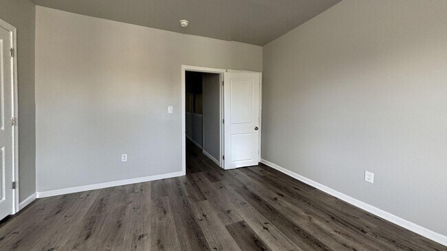Building Photo - Modern 3-Bed Philly Rental with Natural Li...