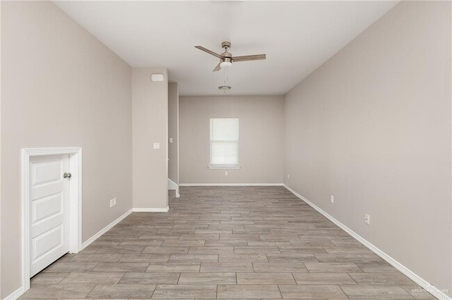 Building Photo - 9 West Dr