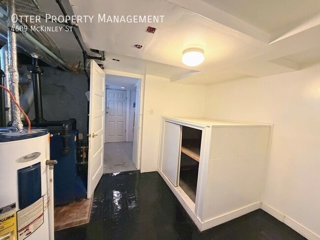 Building Photo - 4609 McKinley St