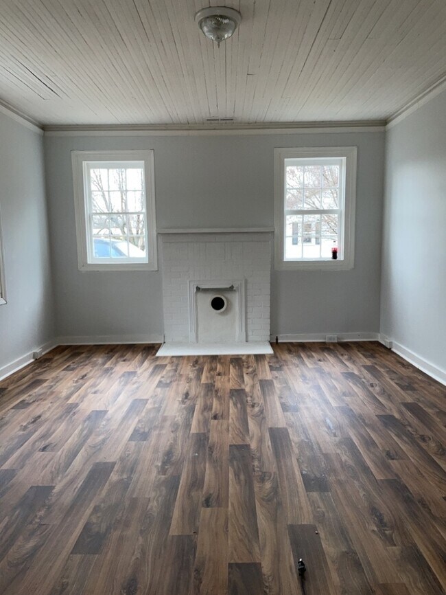 Building Photo - 3 Bedroom Belton Home