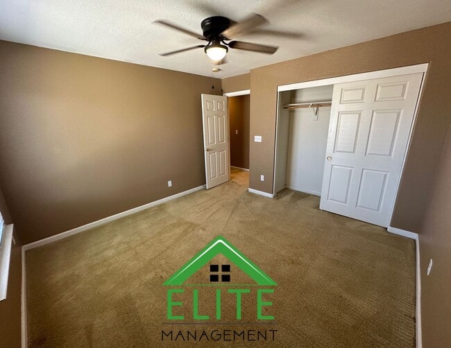 Building Photo - Spacious 6-Bedroom Home with Two Master Su...