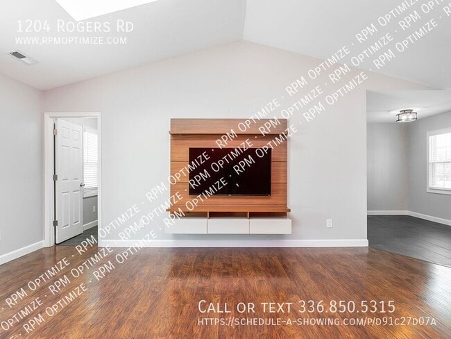 Building Photo - 1204 Rogers Rd