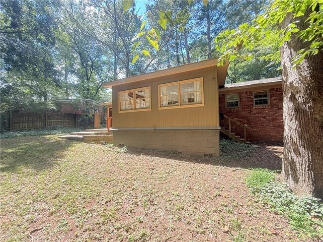 Building Photo - 1009 Verdi Way