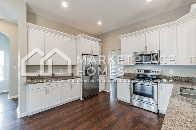 Building Photo - 2529 Tidewater Dr