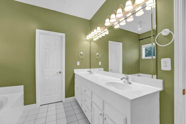 Building Photo - 521 Old Collierville Arlington Rd