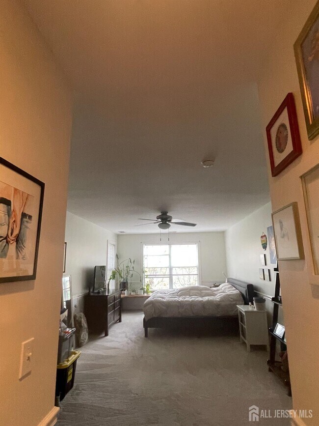 Building Photo - 112 Central Ave