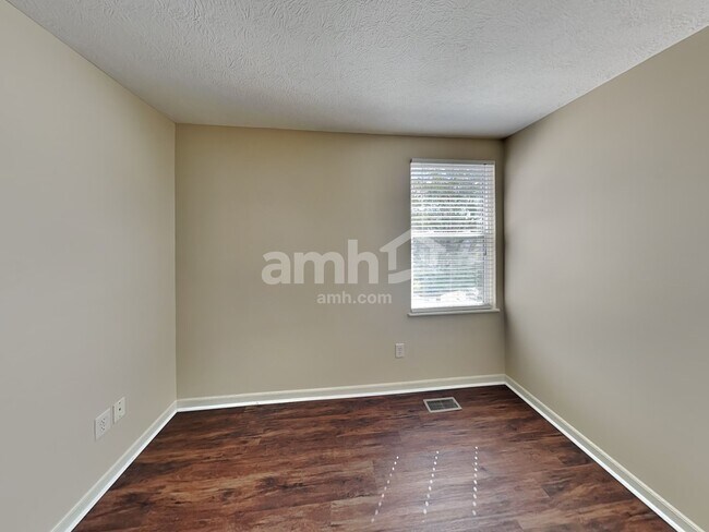 Building Photo - 7187 Normanton Dr