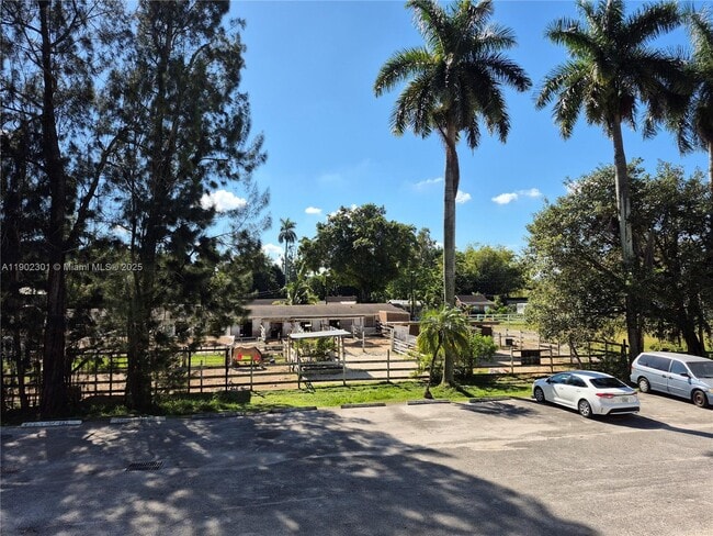 Building Photo - 5100 SW 64th Ave