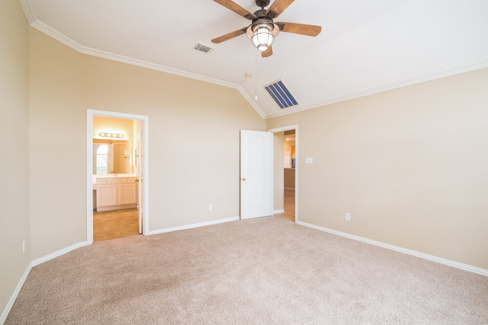 Building Photo - 11 Crest Gate